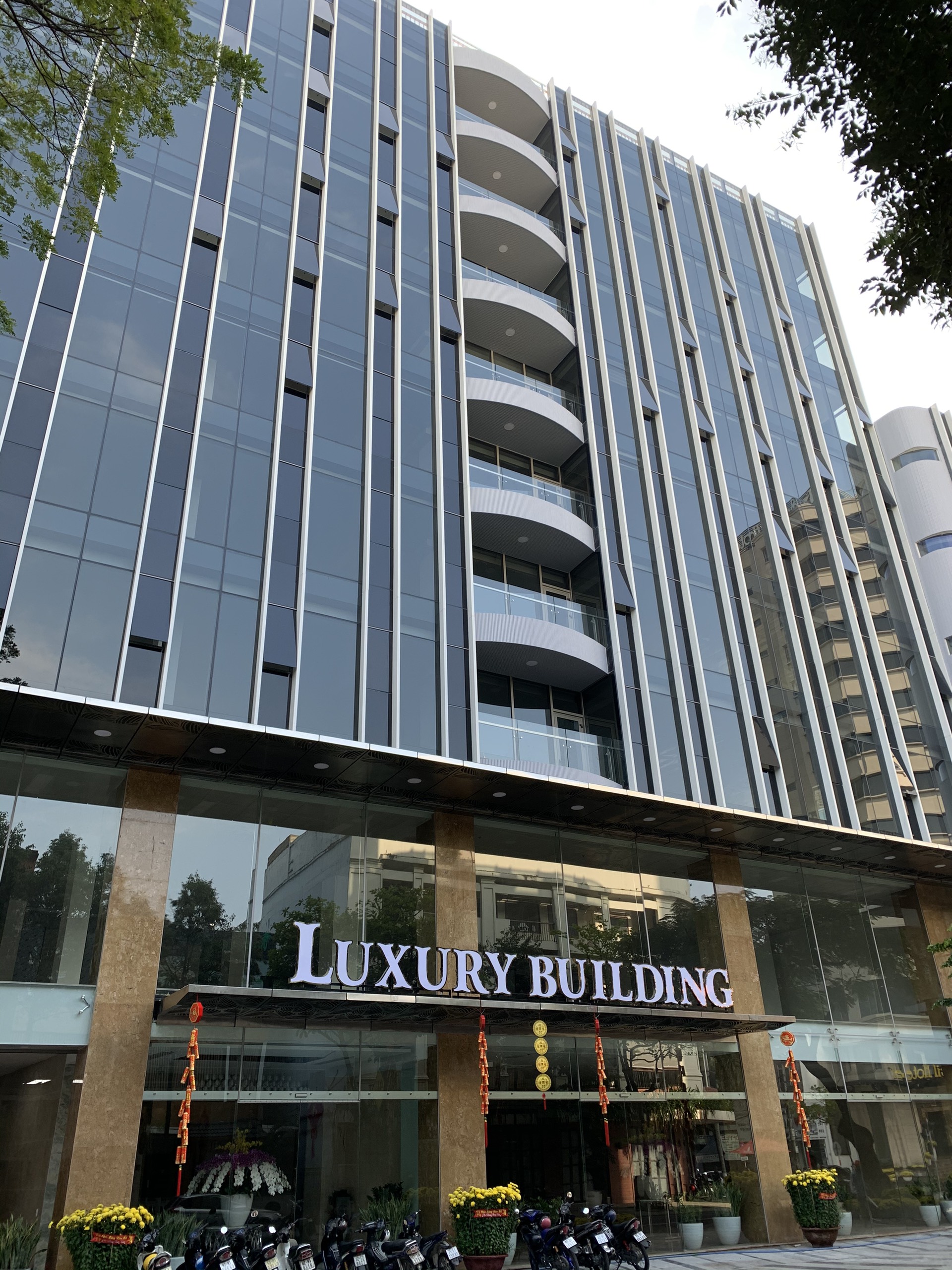 Luxury Building Trần Phú