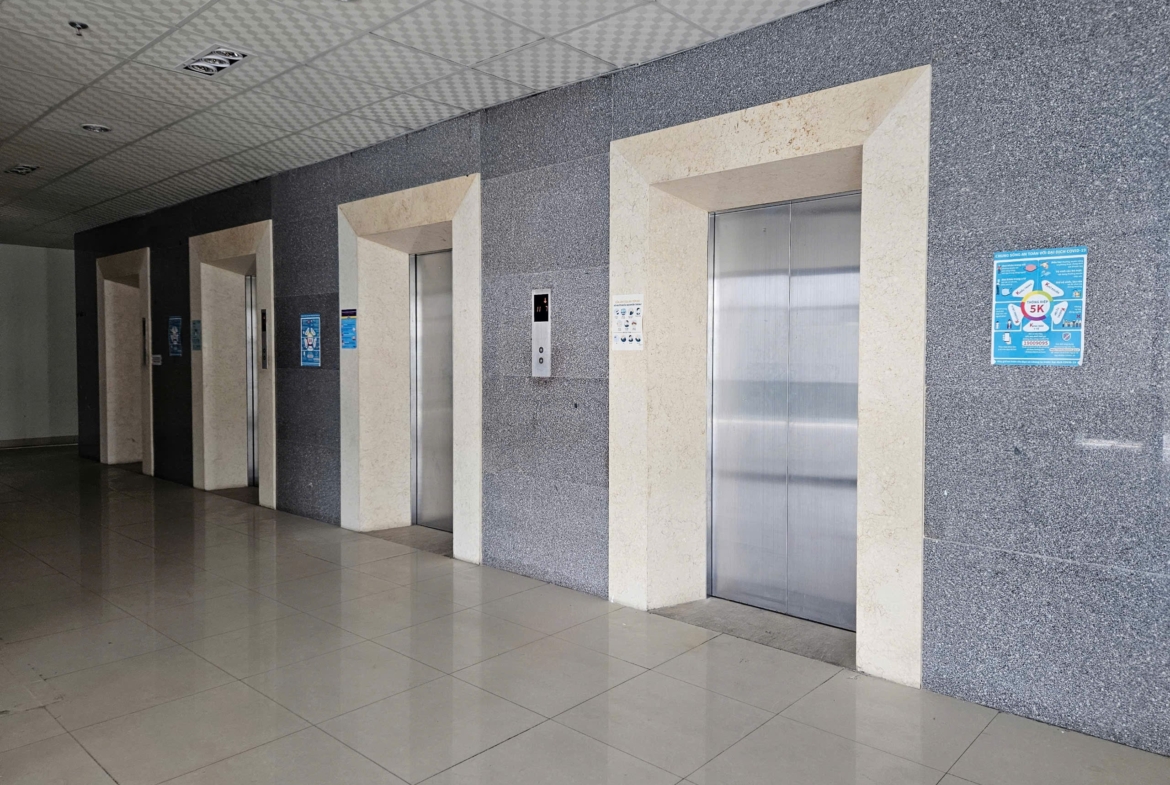 Bốn thang máy toà nhà Thông Tấn Xã Đà Nẵng