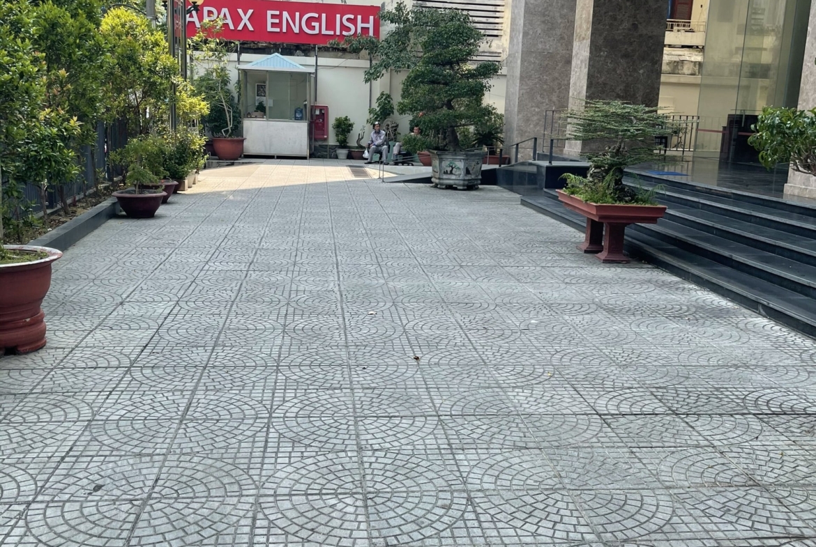 Sảnh trước toà nhà Thông tấn Xã Đà Nẵng