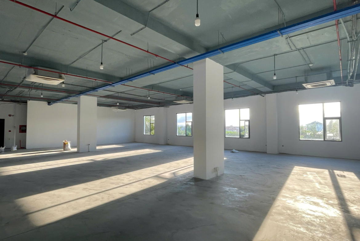 Mặt bằng sàn rộng lớn của tòa nhà NIcolas Building - Nguyễn Hữu Thọ