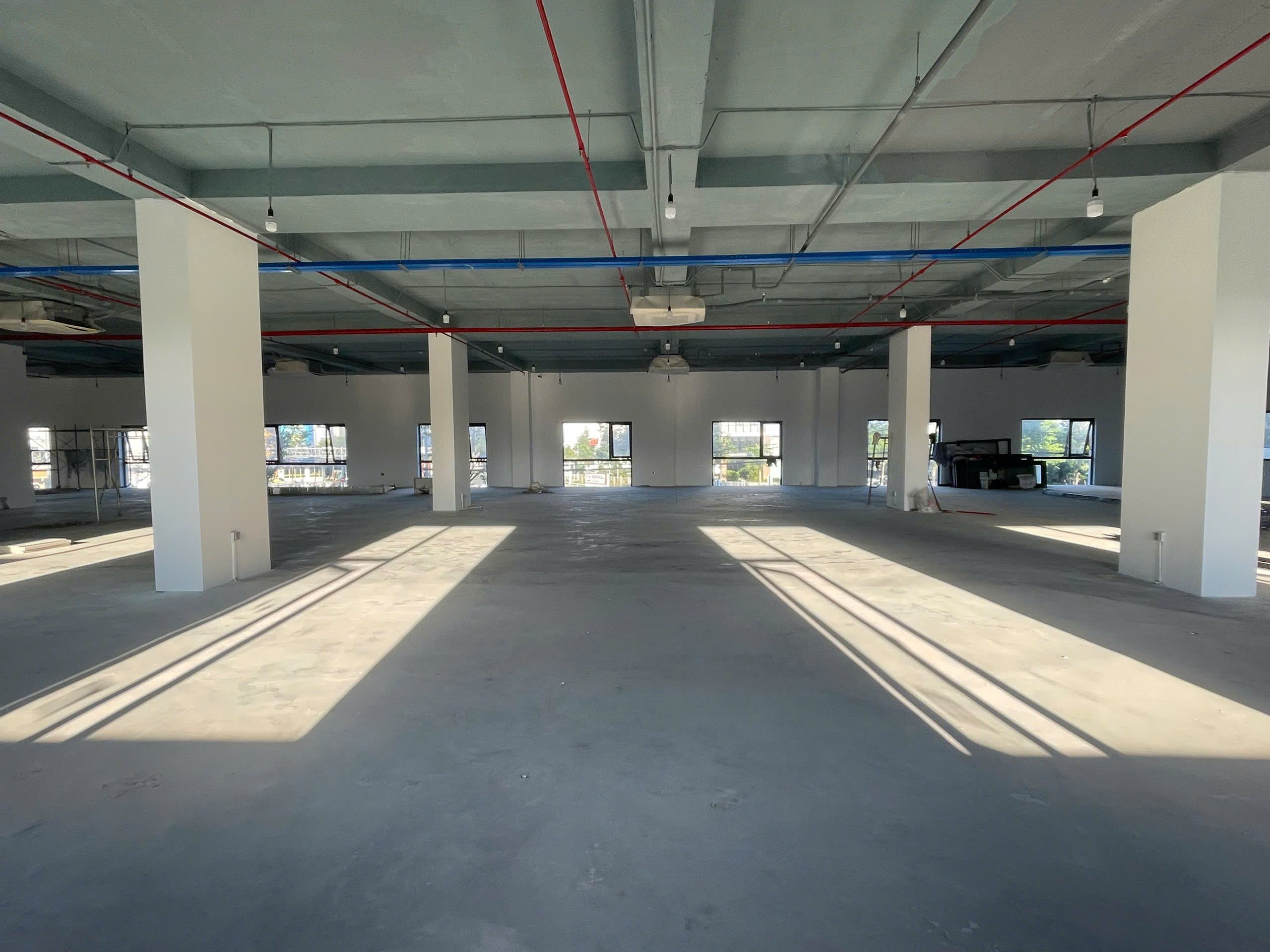 Mặt sàn 1000m2, có thể chia nhỏ theo nhu cầu của tòa nhà Nicolas Building - Nguyễn Hữu Thọ