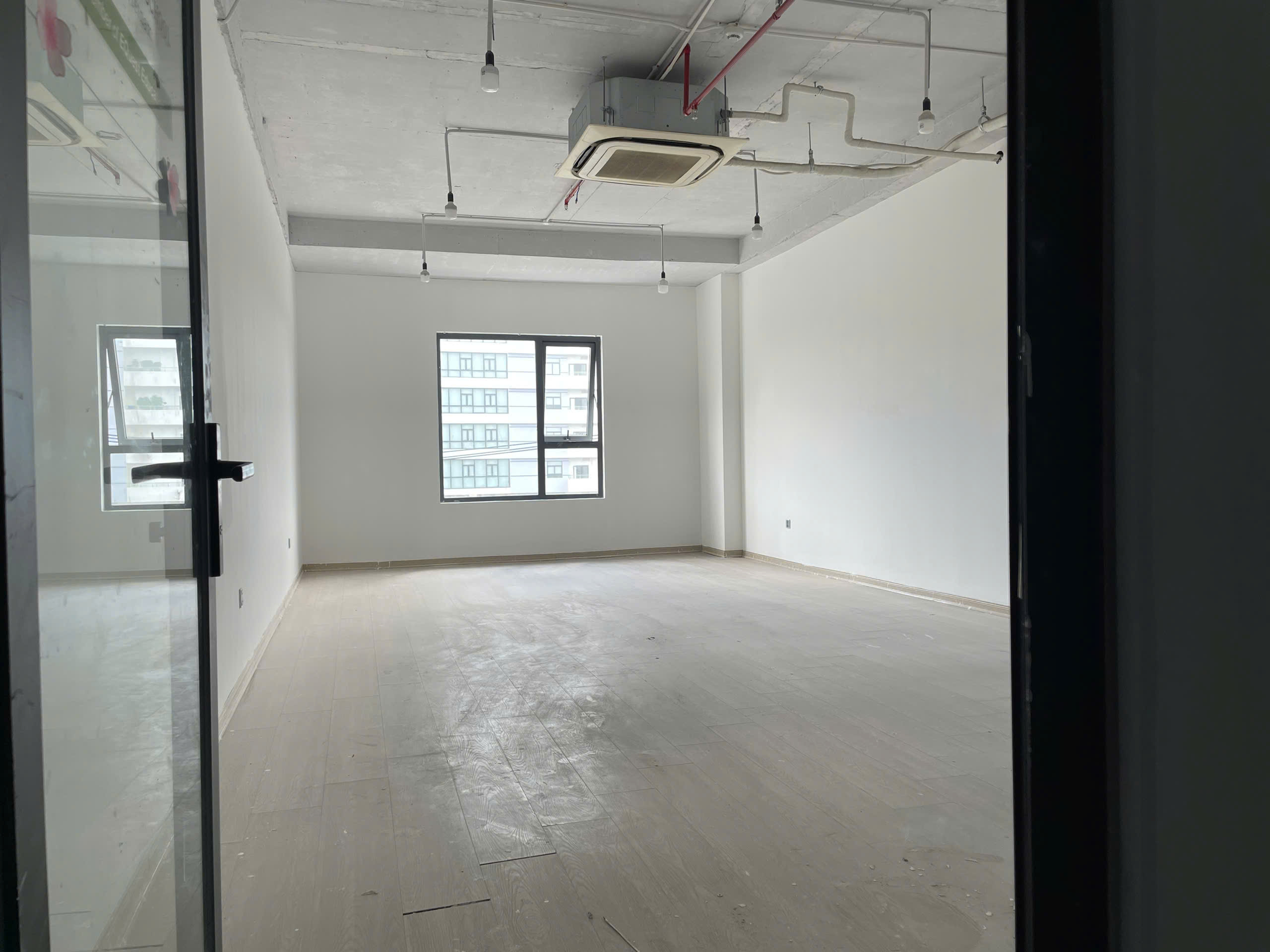 Văn phòng diện tích 40m2 tòa nhà Nicolas Building - Nguyễn Hữu Thọ